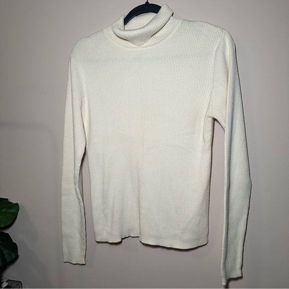 GAP 100% Cotton Ribbed Long SleeveTurtleneck Butter Yellow Sweater Size M - Picture 2 of 14
